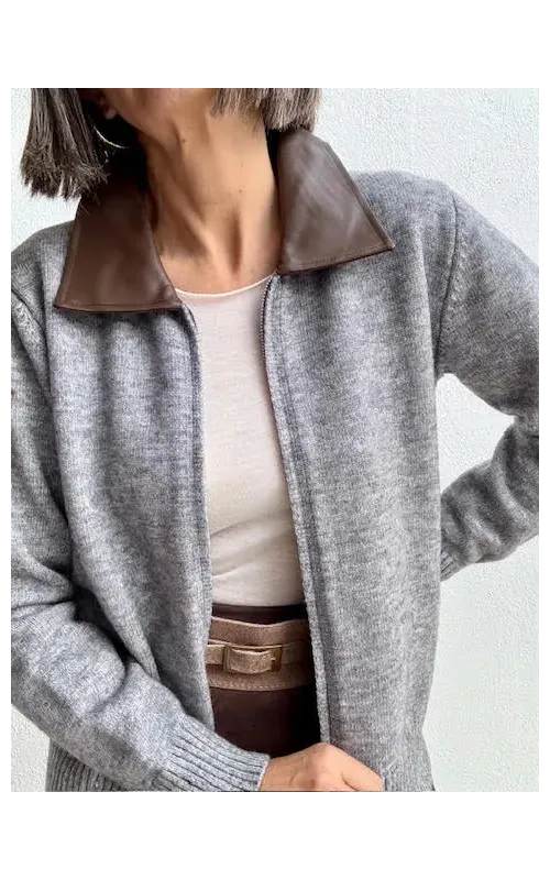 Chaqueta Gris Cuello Efecto piel