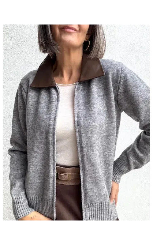 Chaqueta Gris Cuello Efecto piel