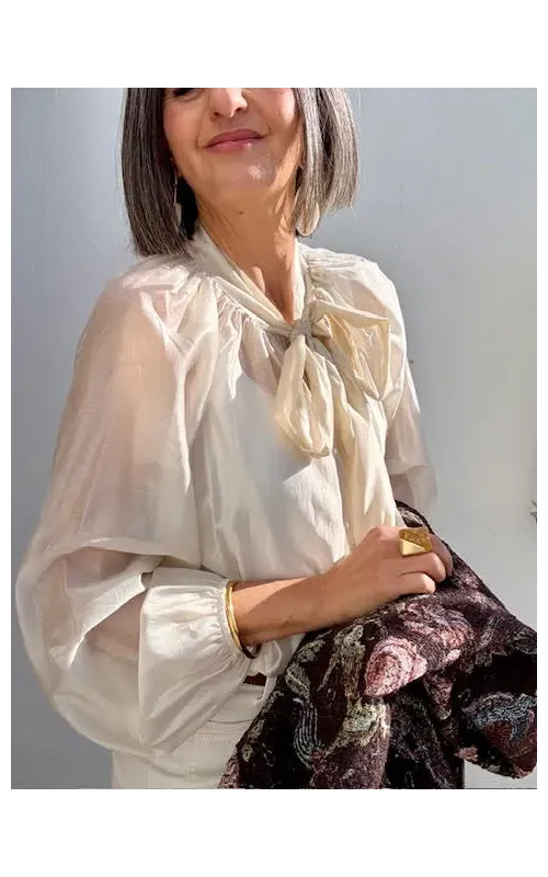 Blusa Otilia Lazada Beige