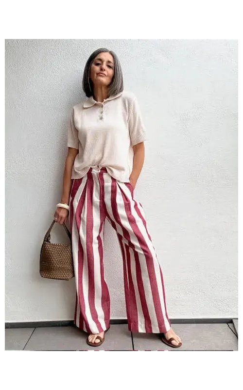 Pantalón de Rayas Verticales Rojas