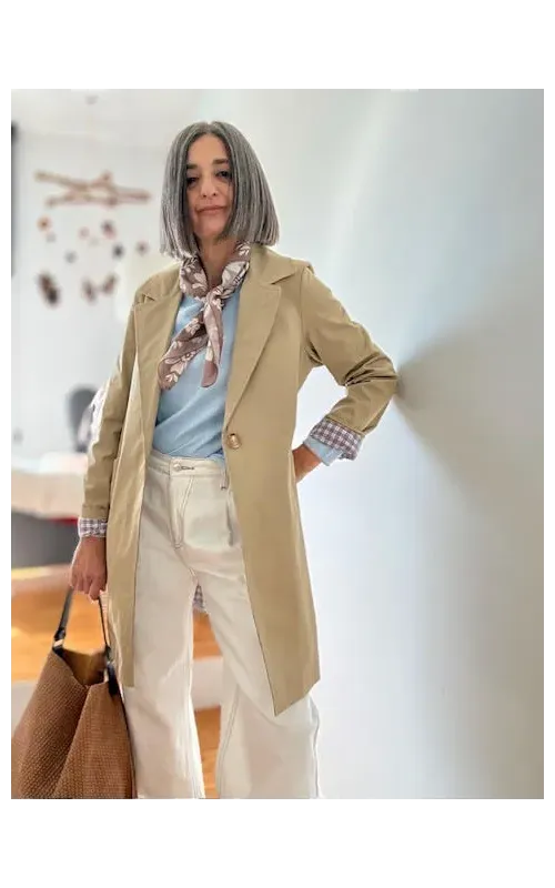 Gabardina Camel con Forro de Cuadros