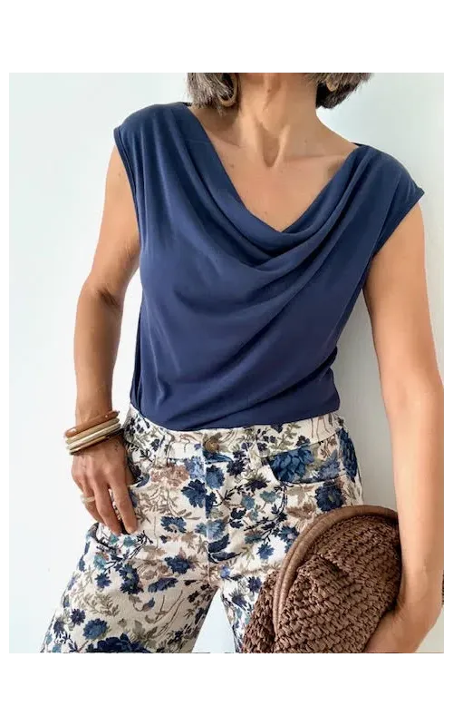 Top Drapeado Cuello Cascada Azul Marino
