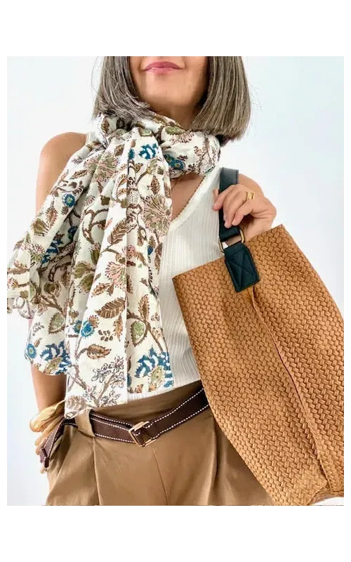 Fular Flores Marrones