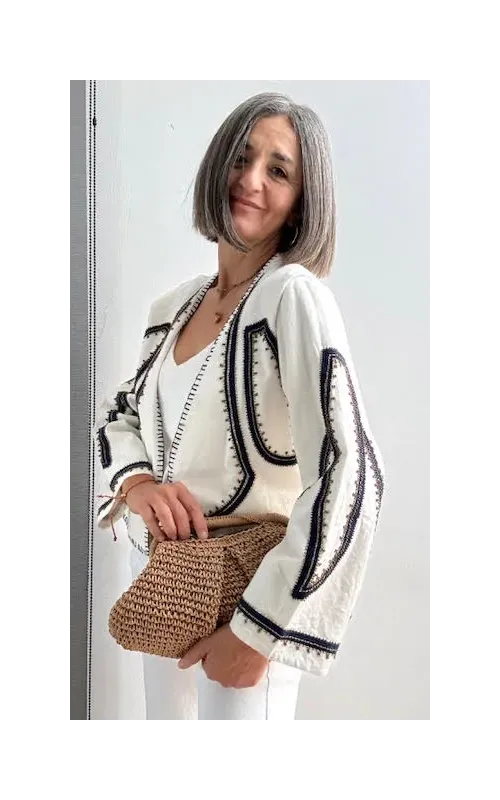 Chaqueta Bordada Estilo Bohemio Blanco y Marino