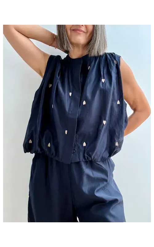 Top Volumen Corazones Tencel Marino