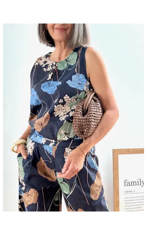 Top Sin Mangas Floral