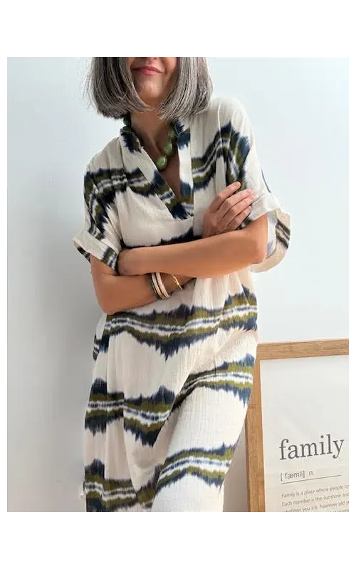 Vestido Ikat Midi con Cuello Partido