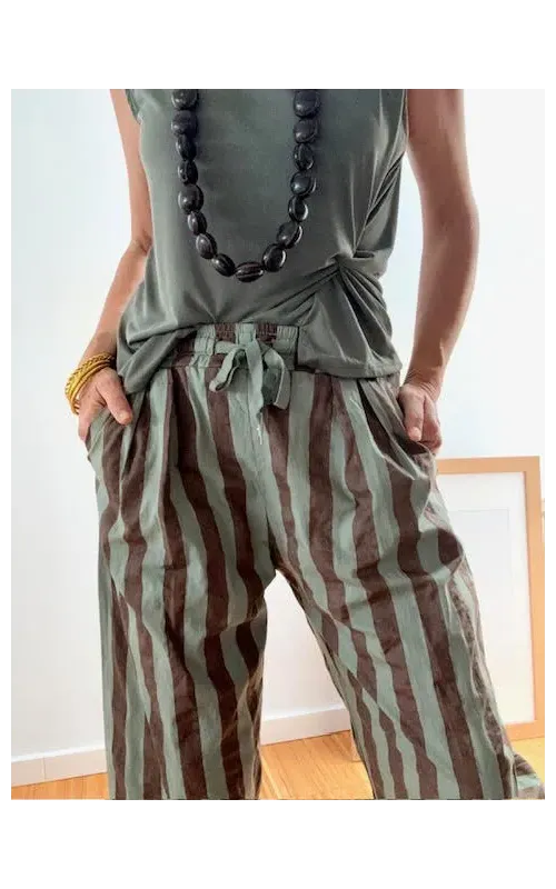 Pantalones Rayados Verde y Marrón con Cordón