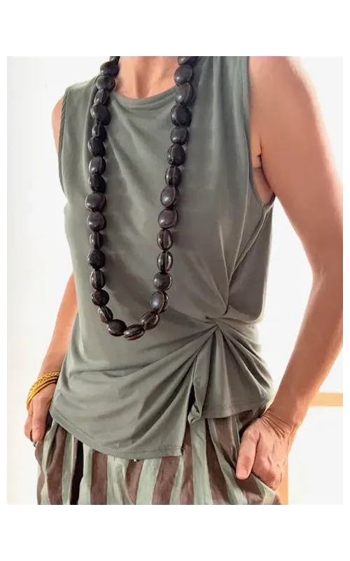 Top Nudo Lateral Sin Mangas Verde
