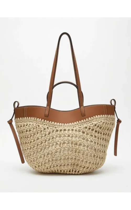 Bolso Tote Croché Beige con Detalles en Piel Sintética Cuero