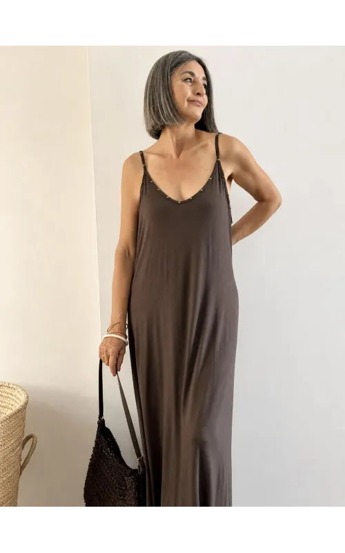 Vestido Tachas Marrón