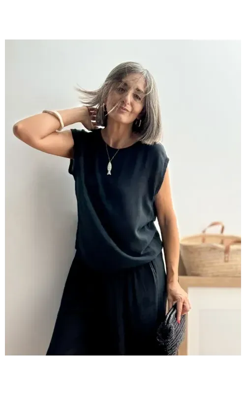 Blusa Fluida de Viscosa Negro